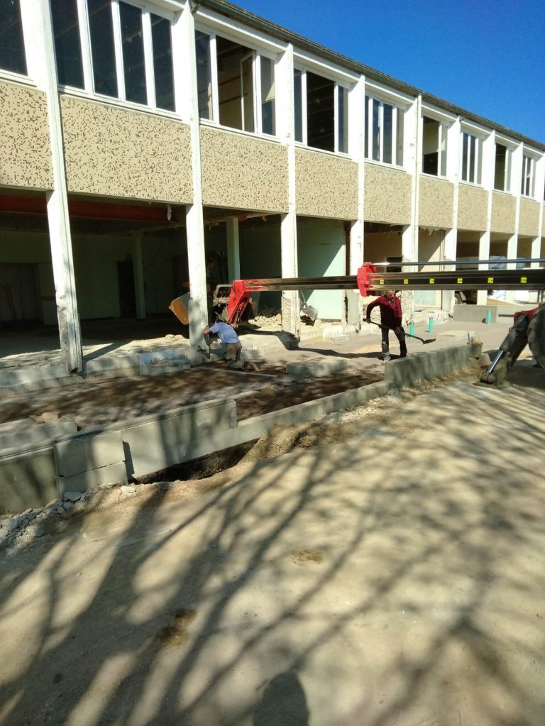 Curage et déconstruction de la chappe à l’école de Mortrée